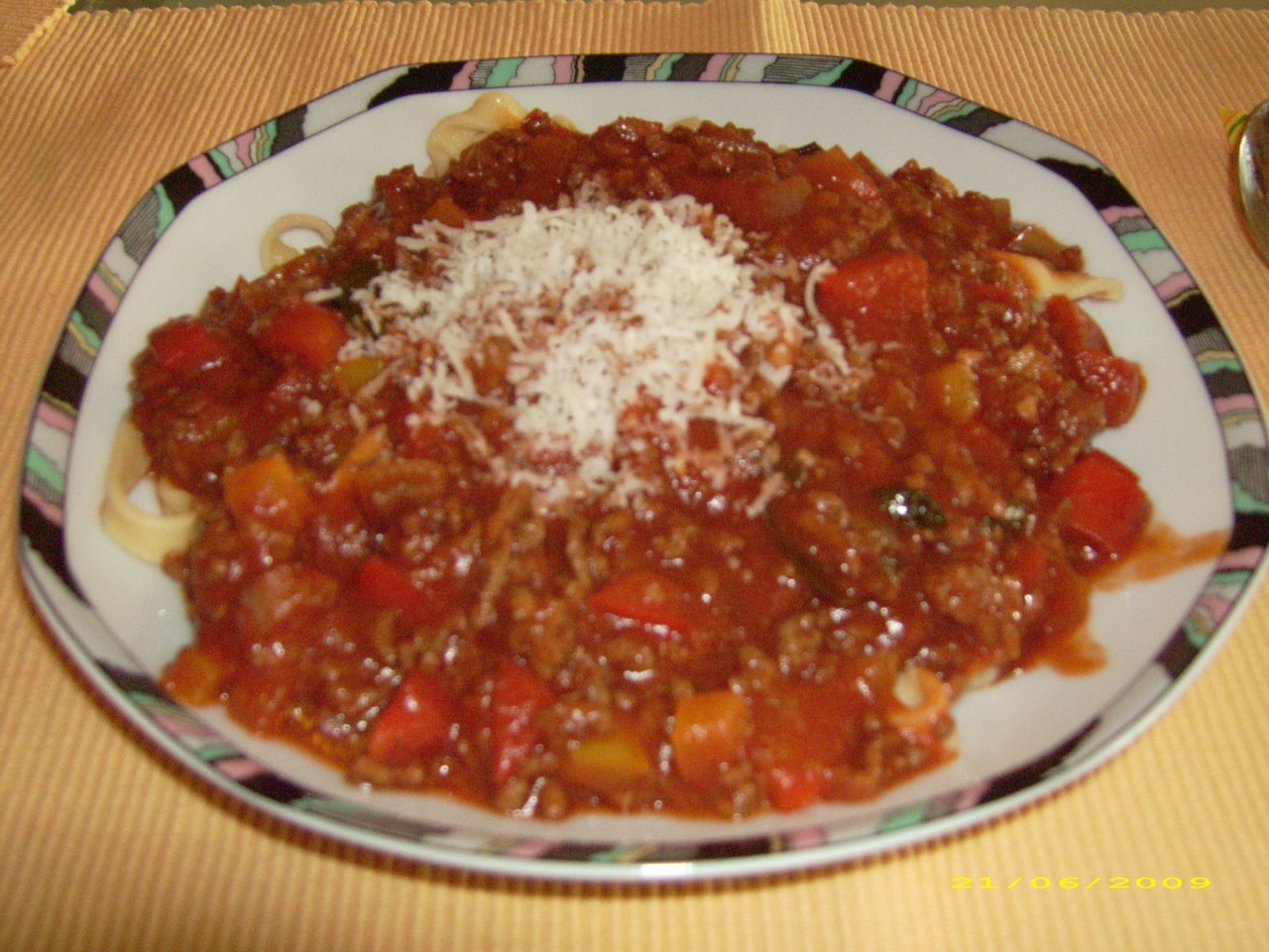 Bandnudeln mit Bolognesesauce